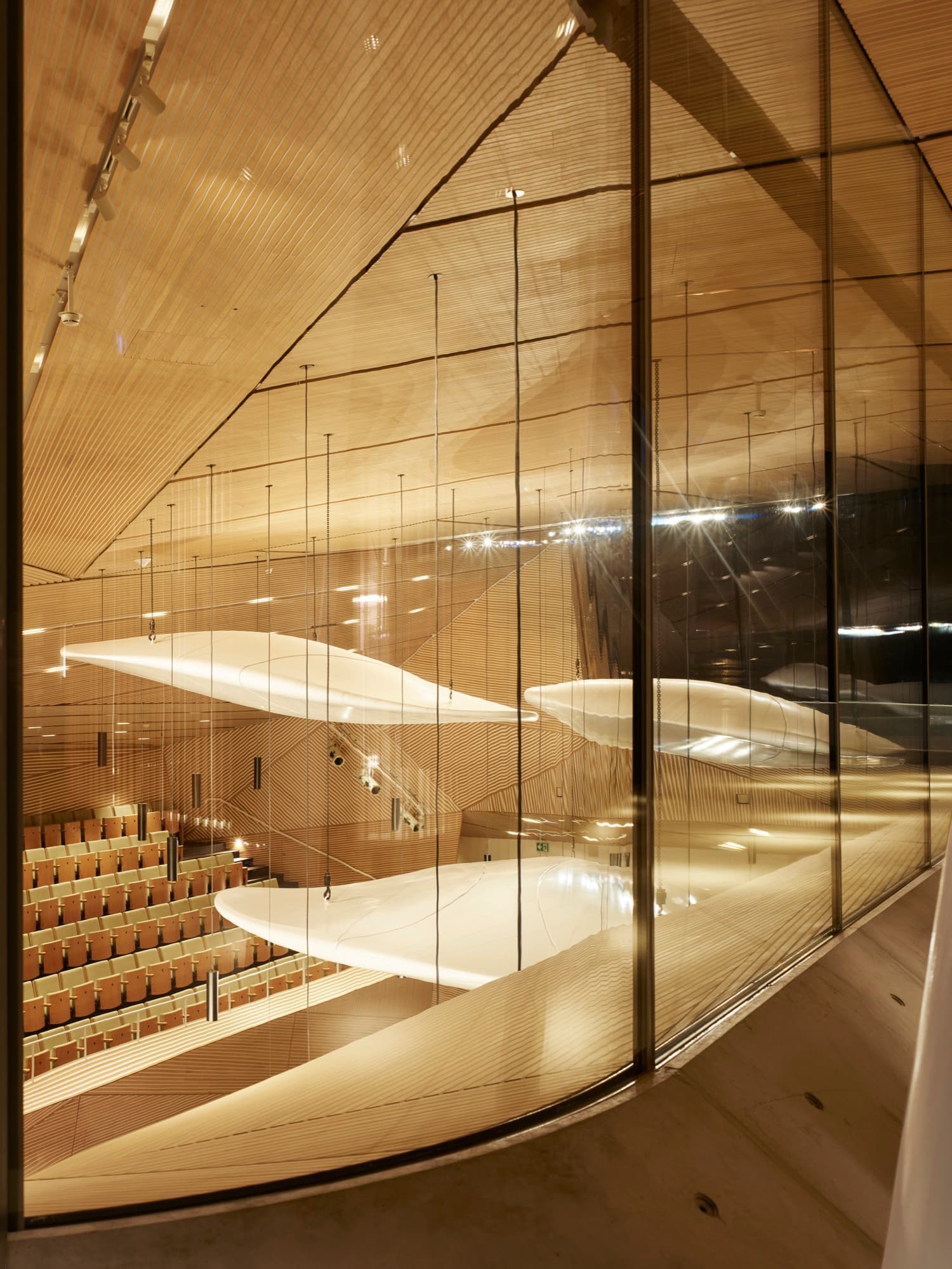 Concert Hall Andermatt: acoustic panelling detail