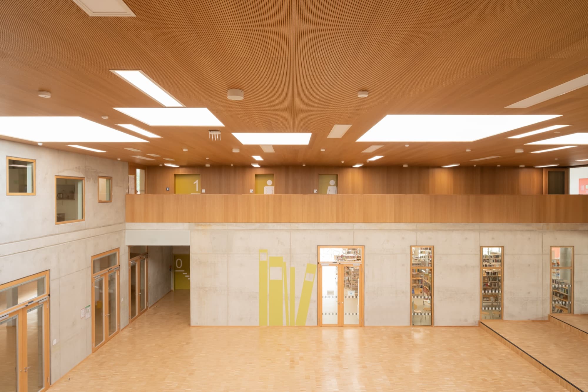 Gustav-Heinemann-Gesamtschule: acoustic panelling detail