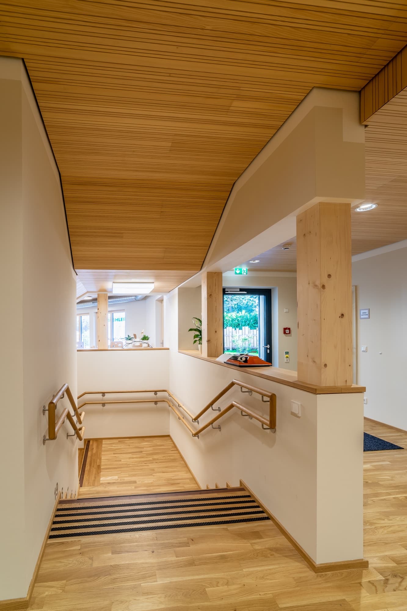 Kindergarten Schwoich: acoustic panelling detail