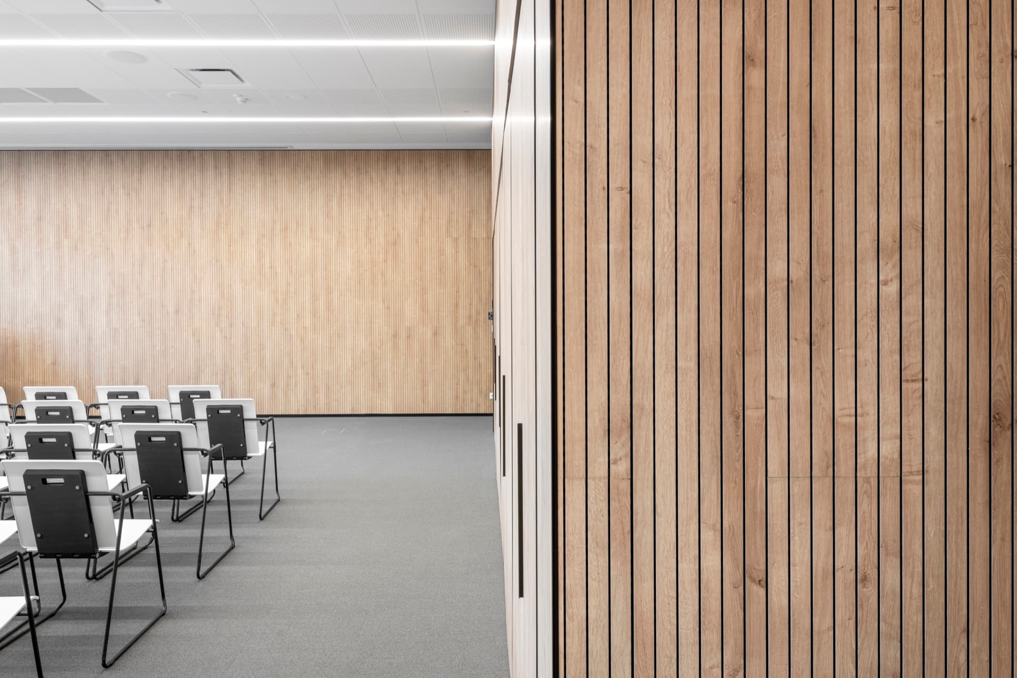LVOVO Business Centre: acoustic panelling detail