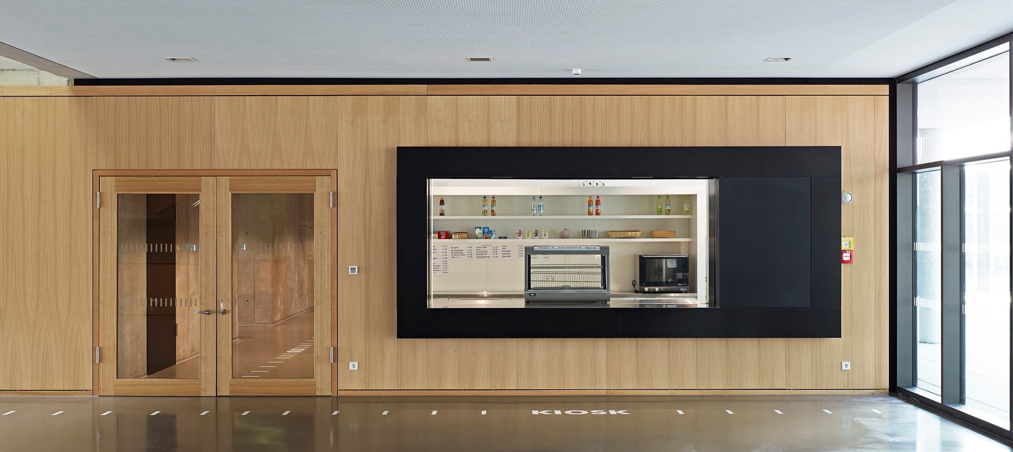 Werner-Heisenberg-Gymnasium: acoustic panelling detail